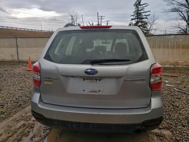 Subaru Forester 2.5i Image 8