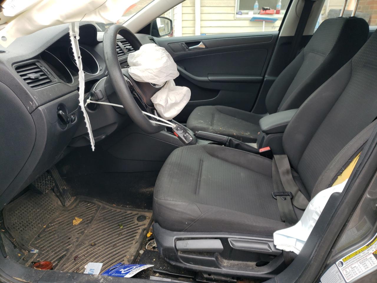 Volkswagen Jetta Base Image 2