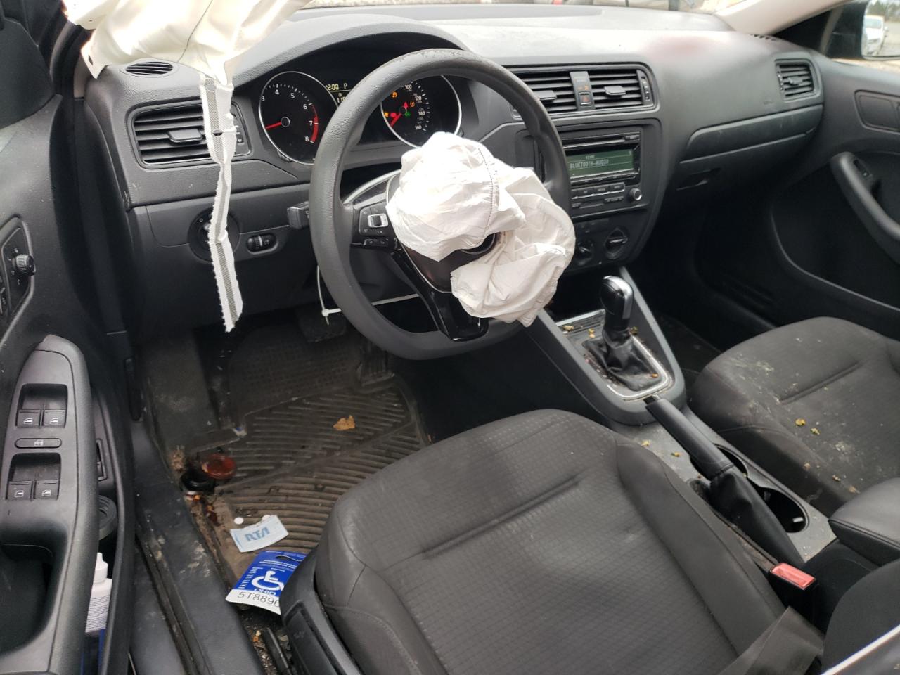 Volkswagen Jetta Base Image 12